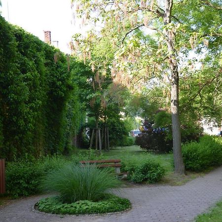 Apartman Kvetinovy Dum Hluk Exteriér fotografie
